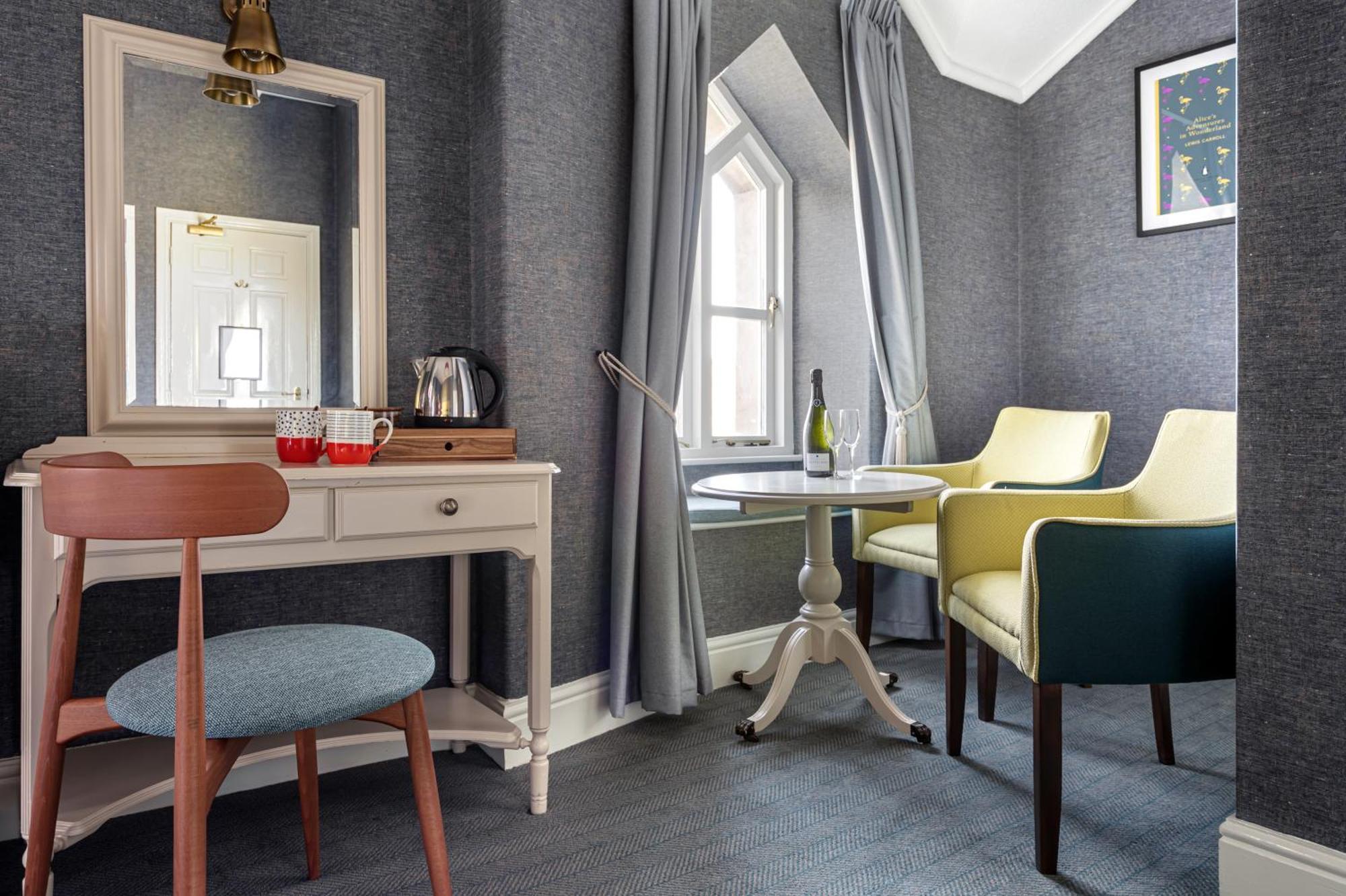 Craig Manor 4*